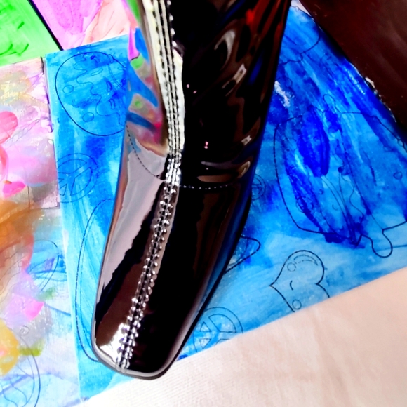 Black Glossy Patent Block Heel Boot - Picture 4 of 10